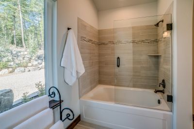 Top Bathtub Installation Companies in Elm Grove, WI